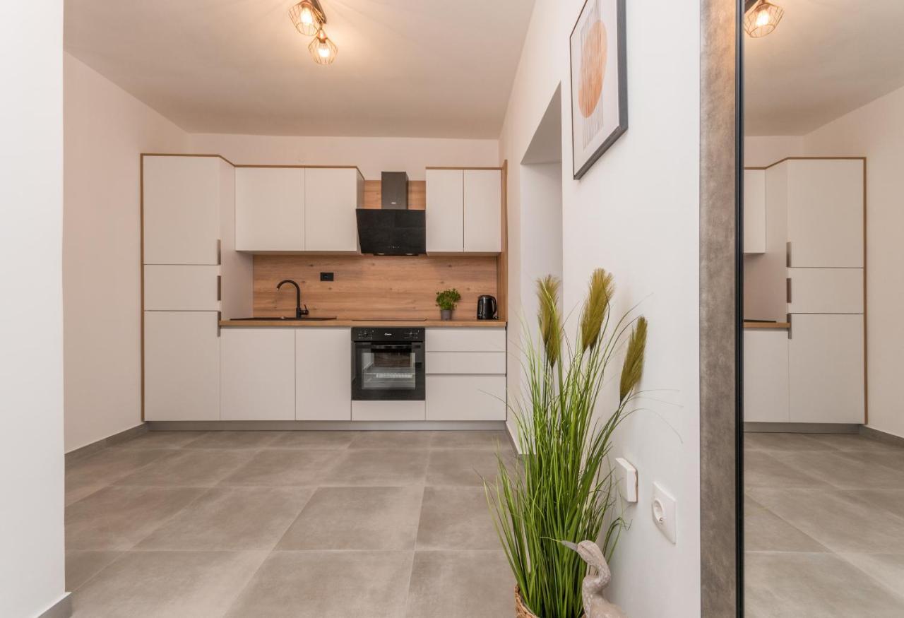 ביוגראד נה מורו Apartmani A&M מראה חיצוני תמונה