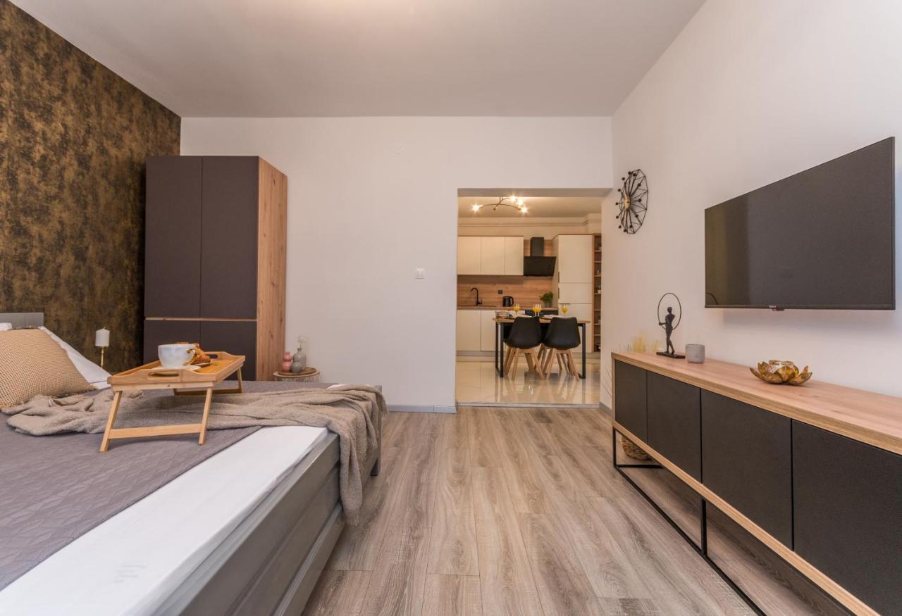 ביוגראד נה מורו Apartmani A&M מראה חיצוני תמונה