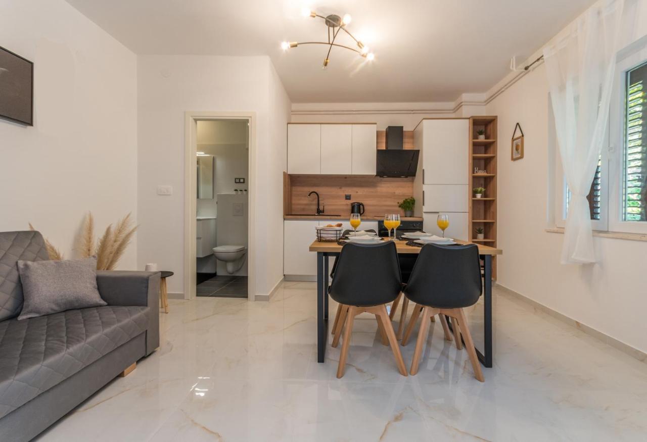 ביוגראד נה מורו Apartmani A&M מראה חיצוני תמונה